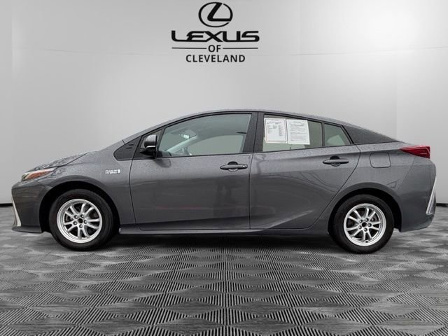 Used 2022 Toyota Prius Prime XLE FWD image 3