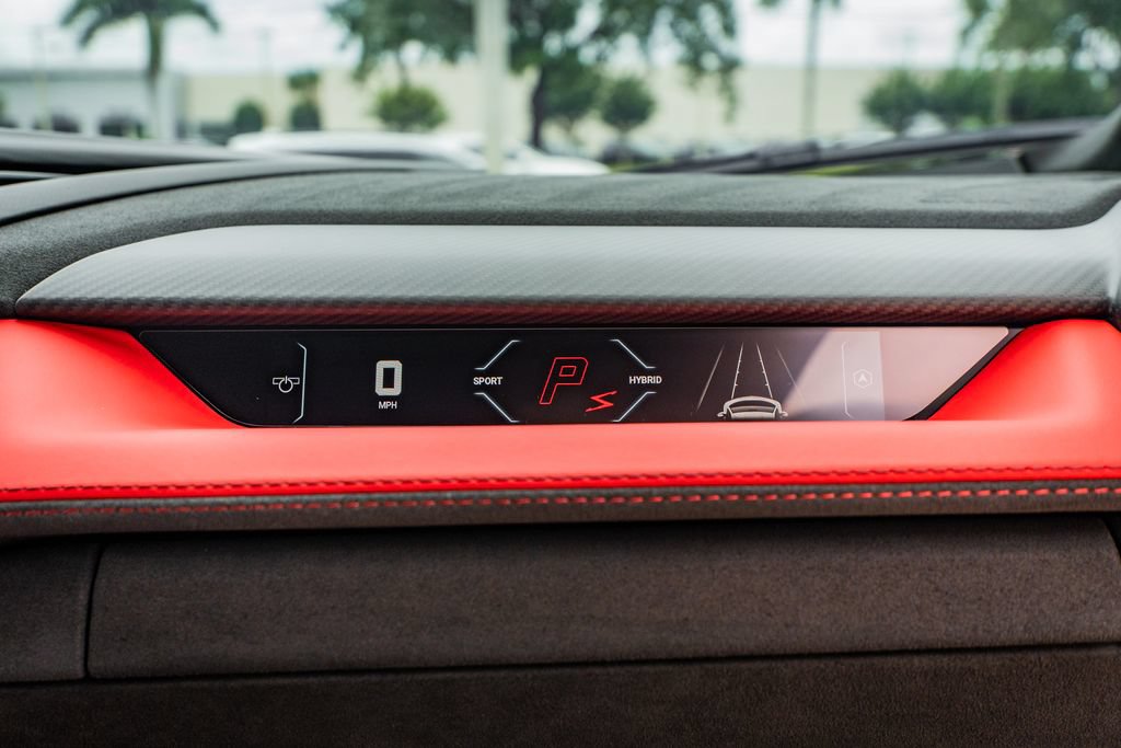 Used 2025 Lamborghini Revuelto AWD/4WD image 34