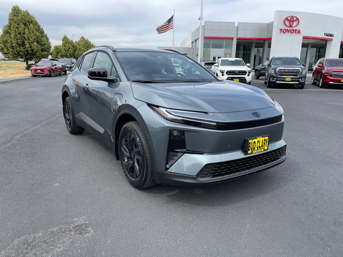 New 2026 Toyota C-HR AWD/4WD image 1