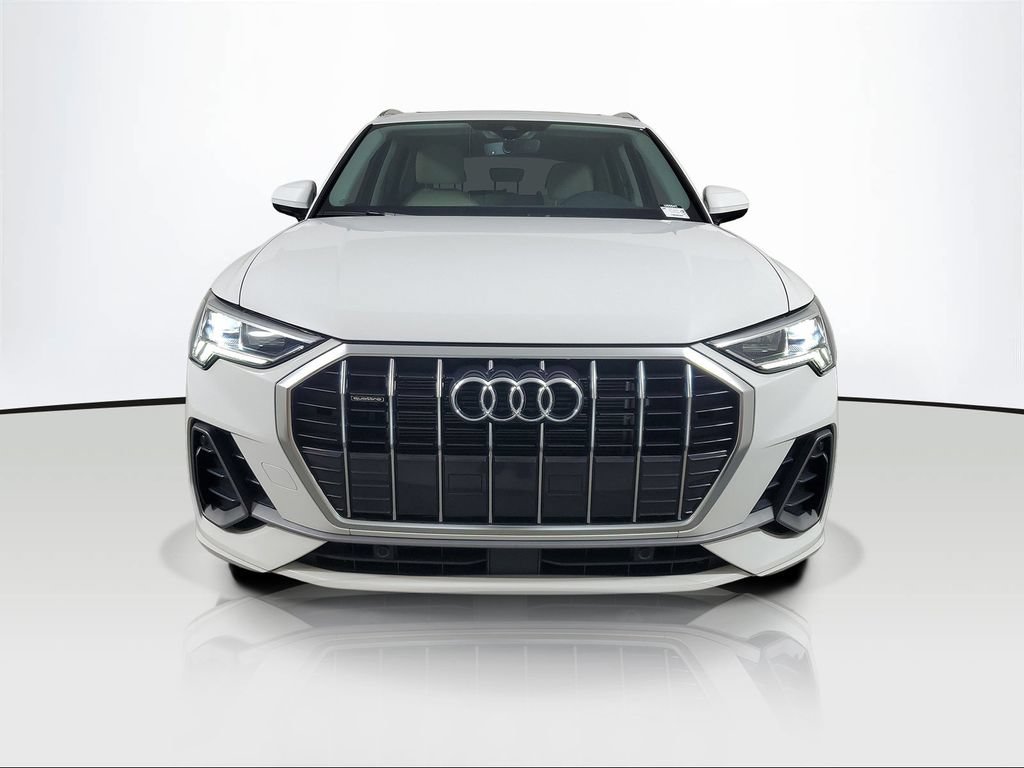 Used 2024 Audi Q3 2.0T Premium AWD/4WD image 2