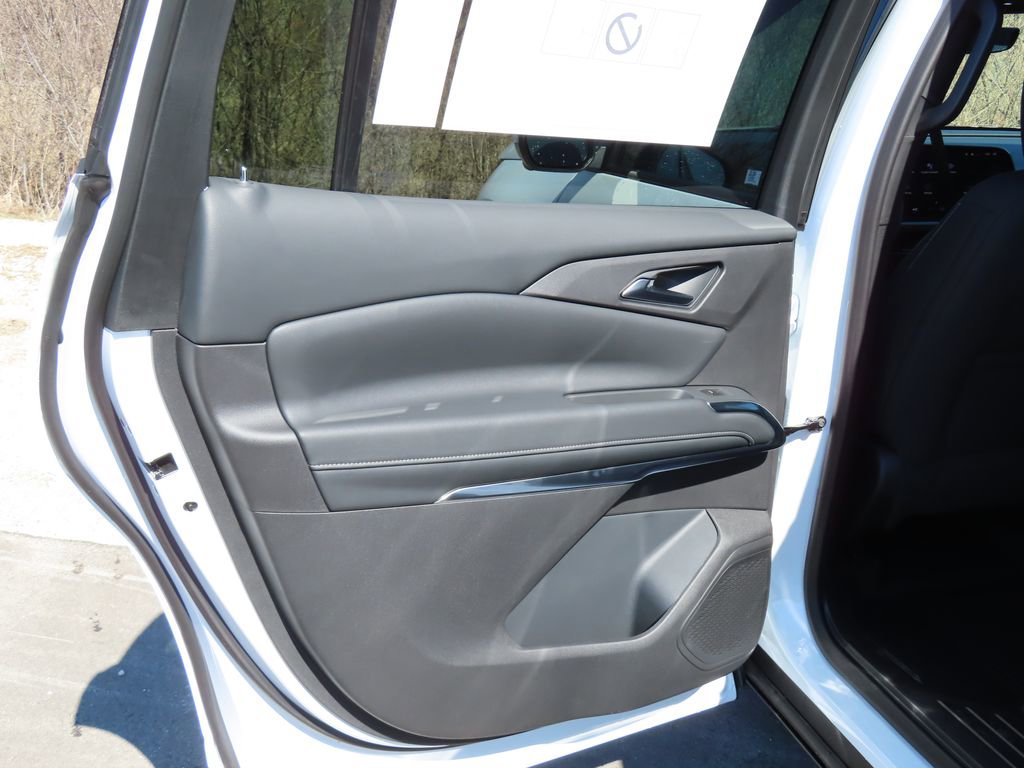 New 2026 Chevrolet Traverse LT AWD/4WD image 25