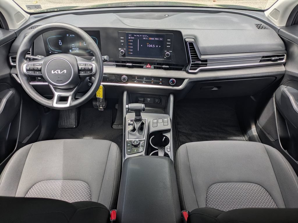 Used 2025 Kia Sportage LX AWD/4WD image 15