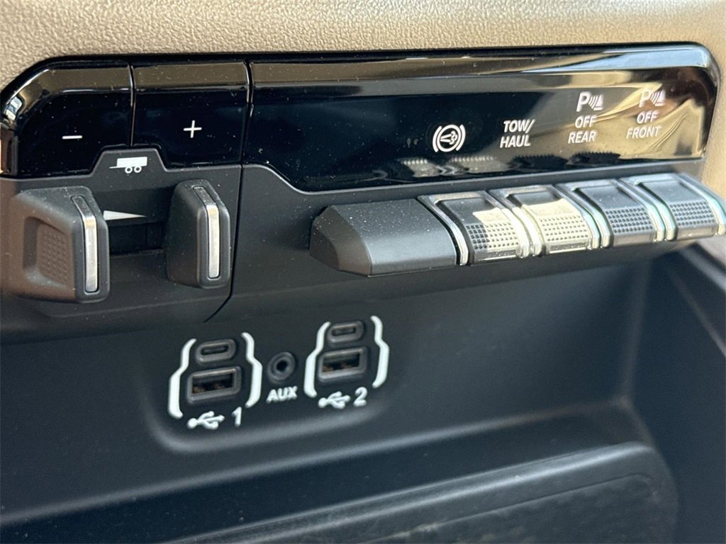Used 2021 RAM 3500 Laramie image 36