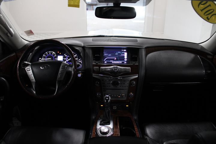 Used 2019 INFINITI QX80 Luxe w/ 22" Wheel Package AWD/4WD image 2