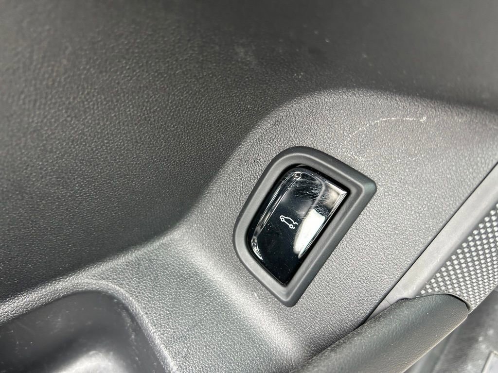 Used 2024 Cadillac Lyriq Sport w/ LPO, Floor Liner Package image 43