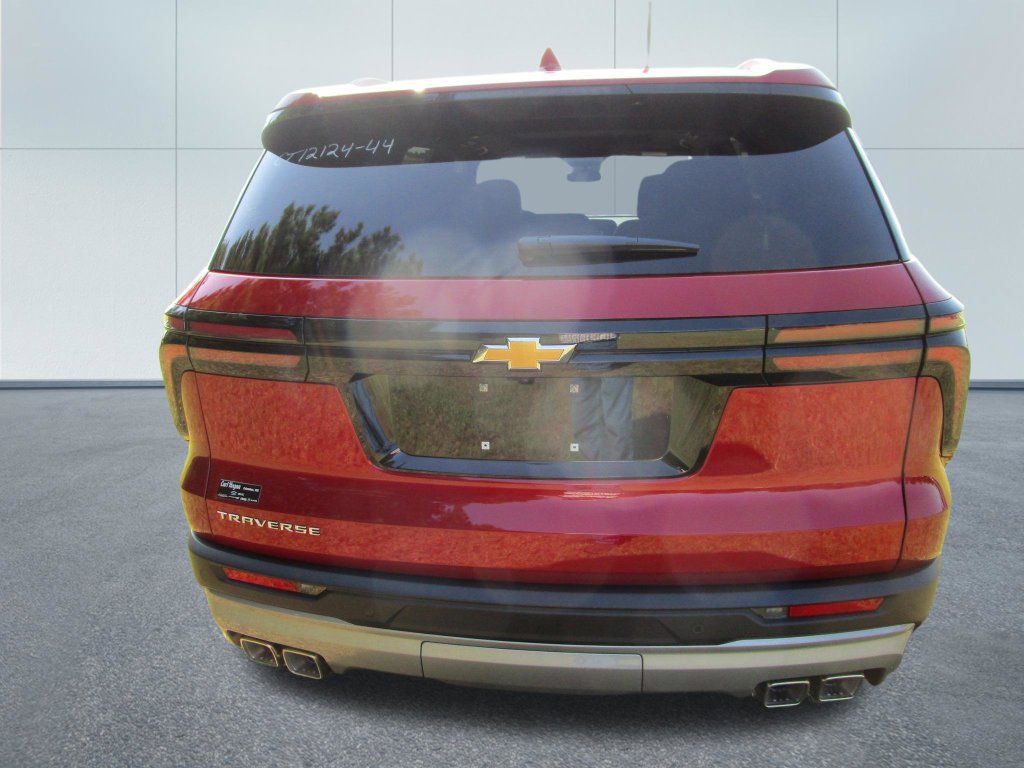 New 2027 Chevrolet Traverse LT w/ Sun and Wheel Package FWD image 10