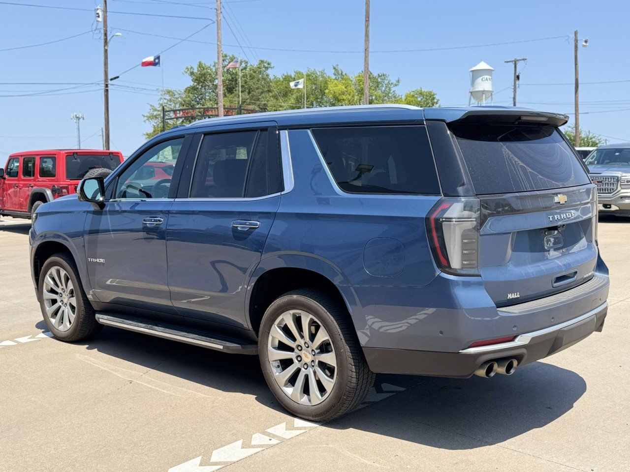 Used 2025 Chevrolet Tahoe Premier RWD image 5