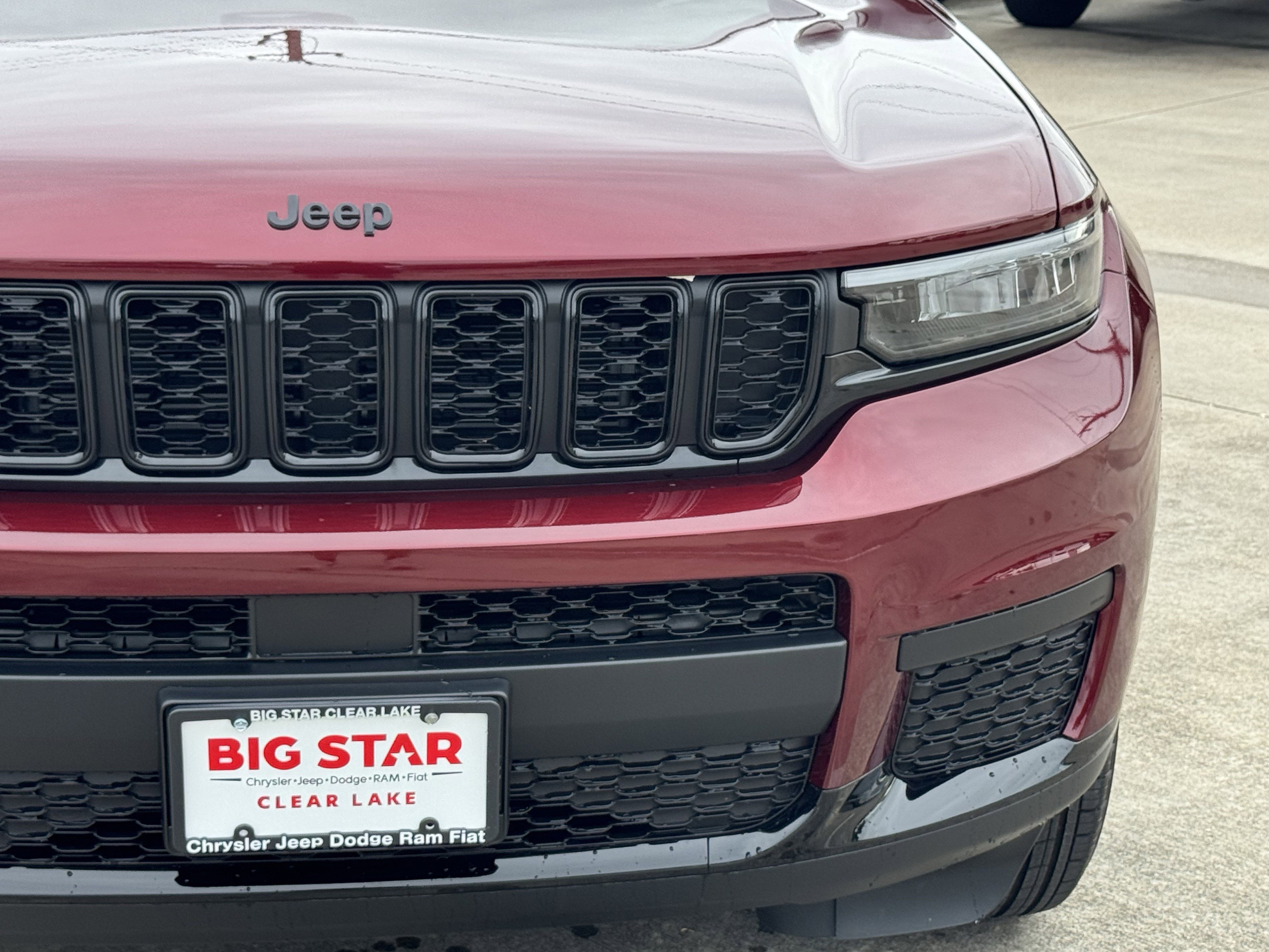 Used 2025 Jeep Grand Cherokee L Altitude AWD/4WD image 5