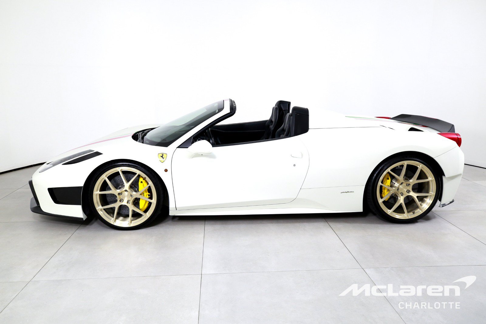 Used 2014 Ferrari 458 Spider RWD image 6