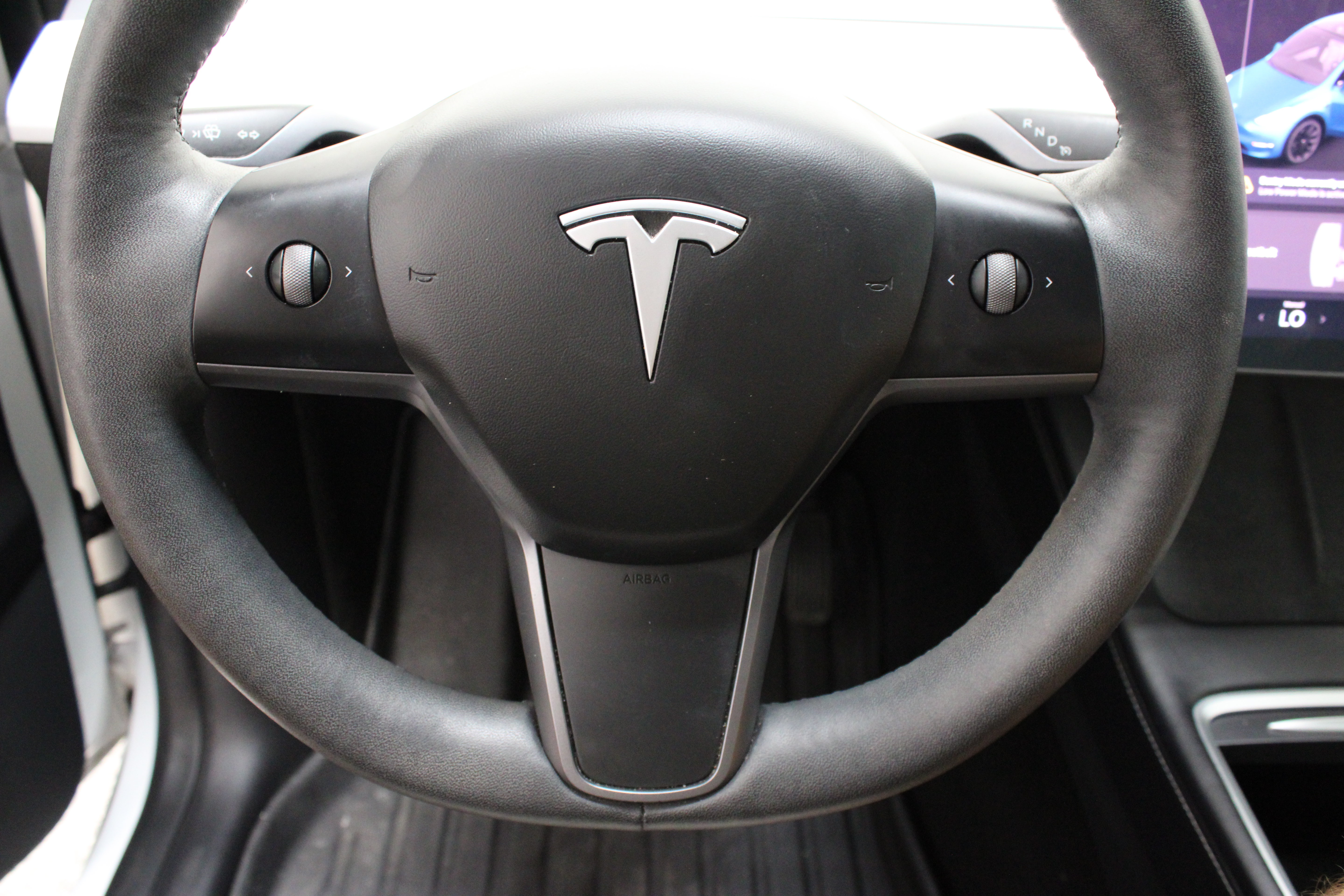 Used 2021 Tesla Model Y Long Range AWD/4WD image 23