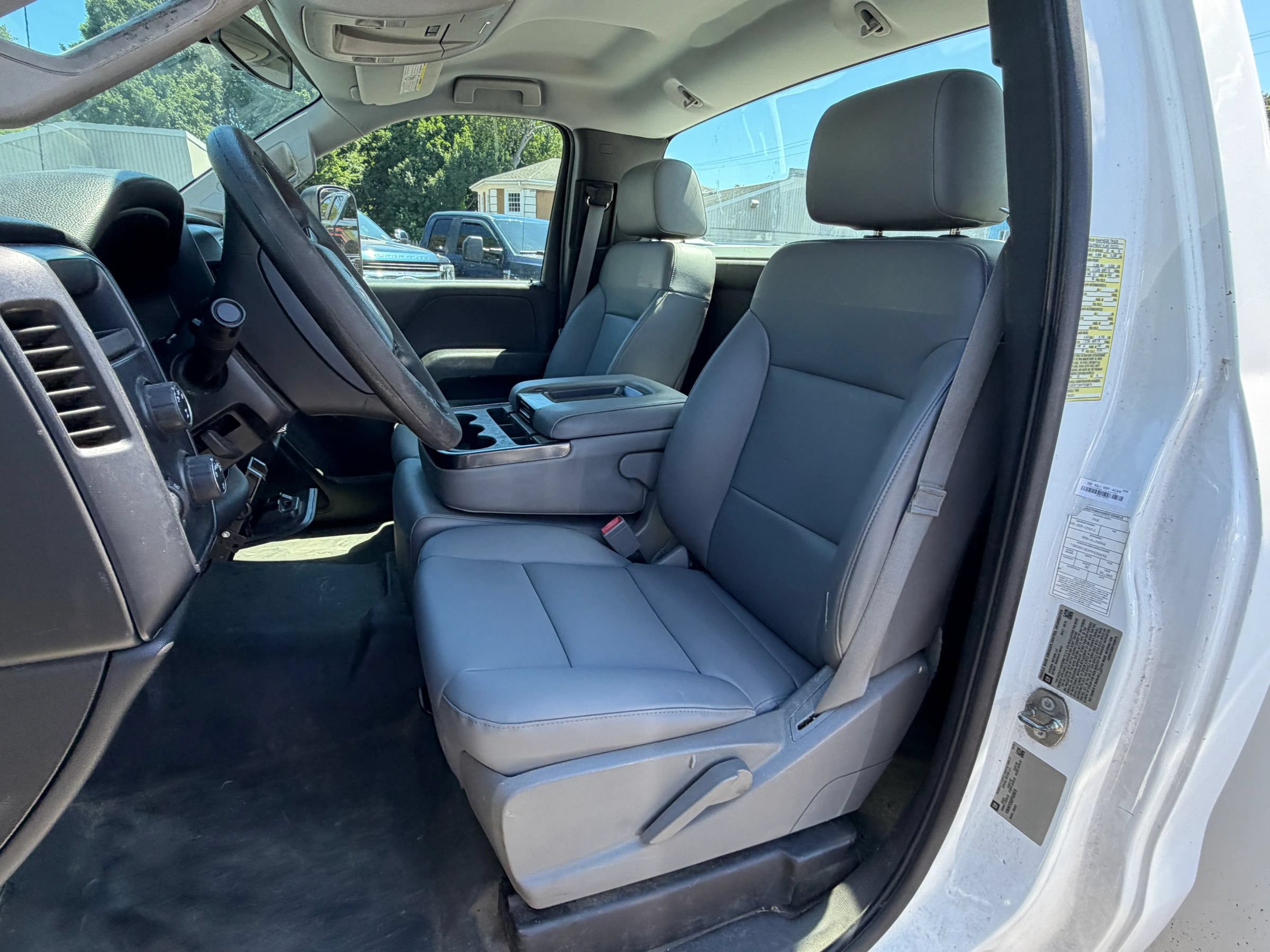 Used 2015 Chevrolet Silverado 3500 W/T AWD/4WD image 10