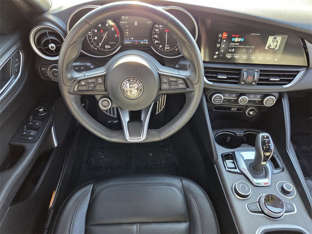 Used 2022 Alfa Romeo Giulia Ti image 16