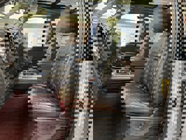 New 2026 Ford F250 Lariat w/ Black Appearance Package image 18