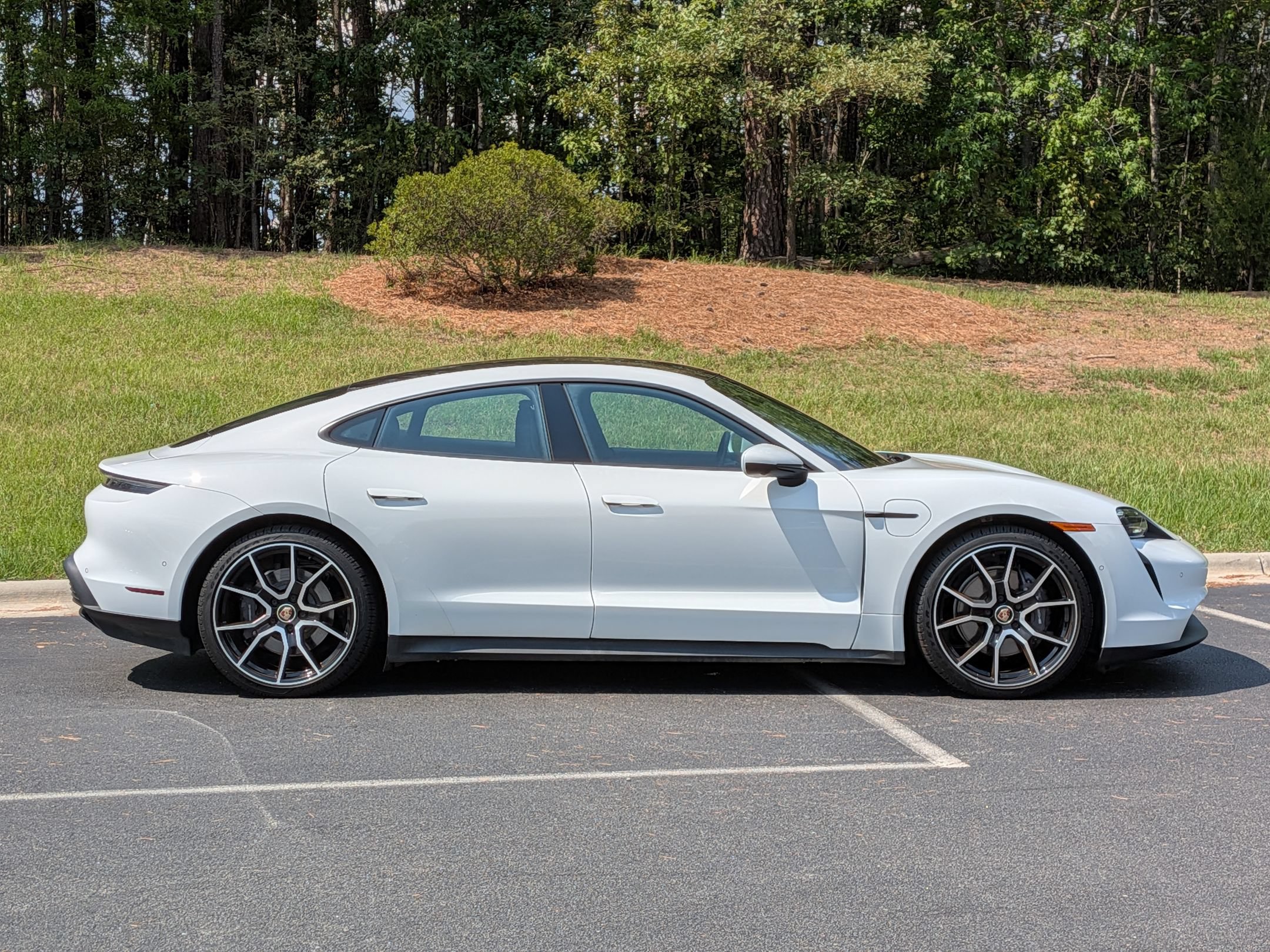 Certified 2023 Porsche Taycan RWD image 31