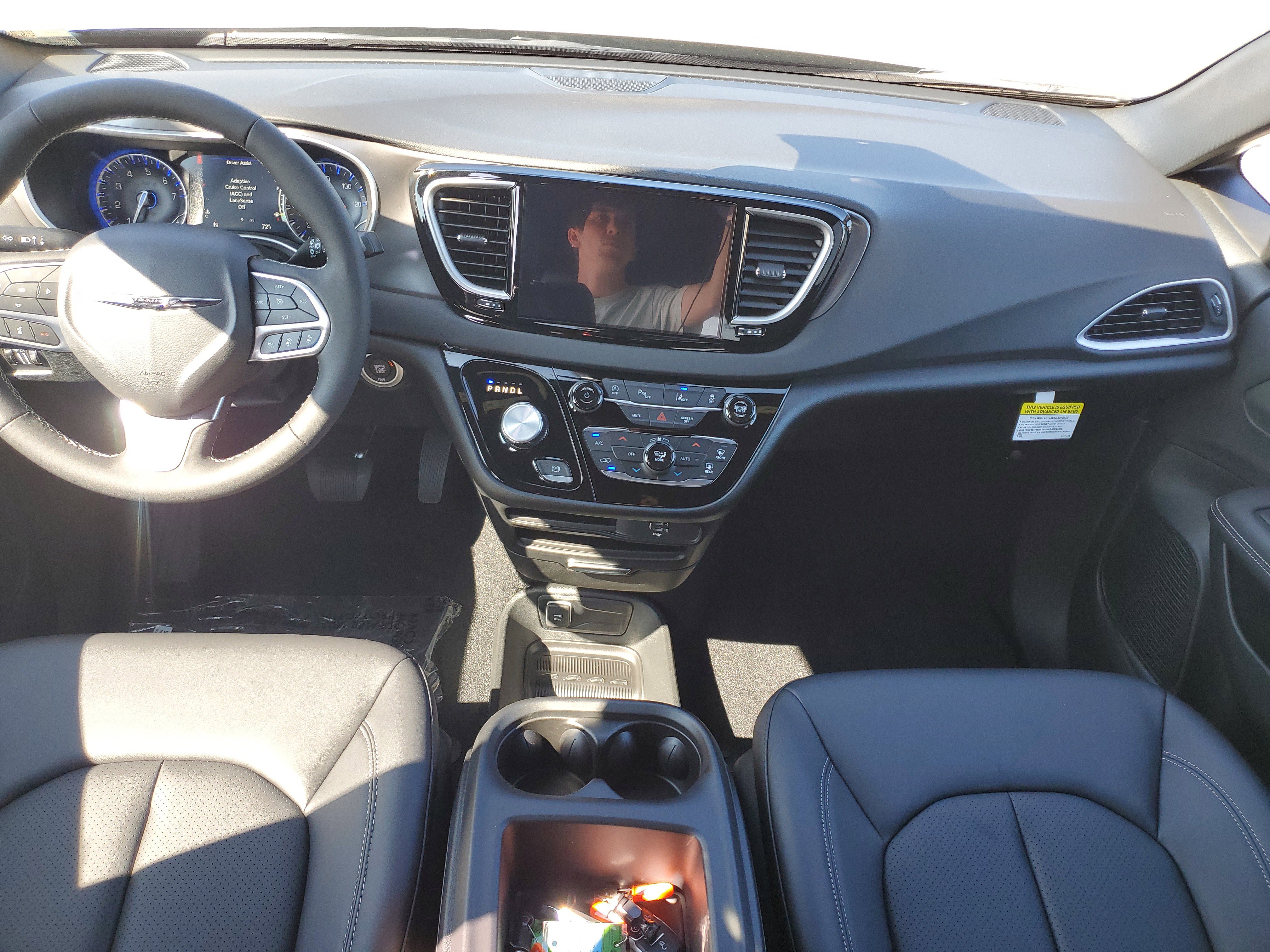 New 2026 Chrysler Voyager LX image 11