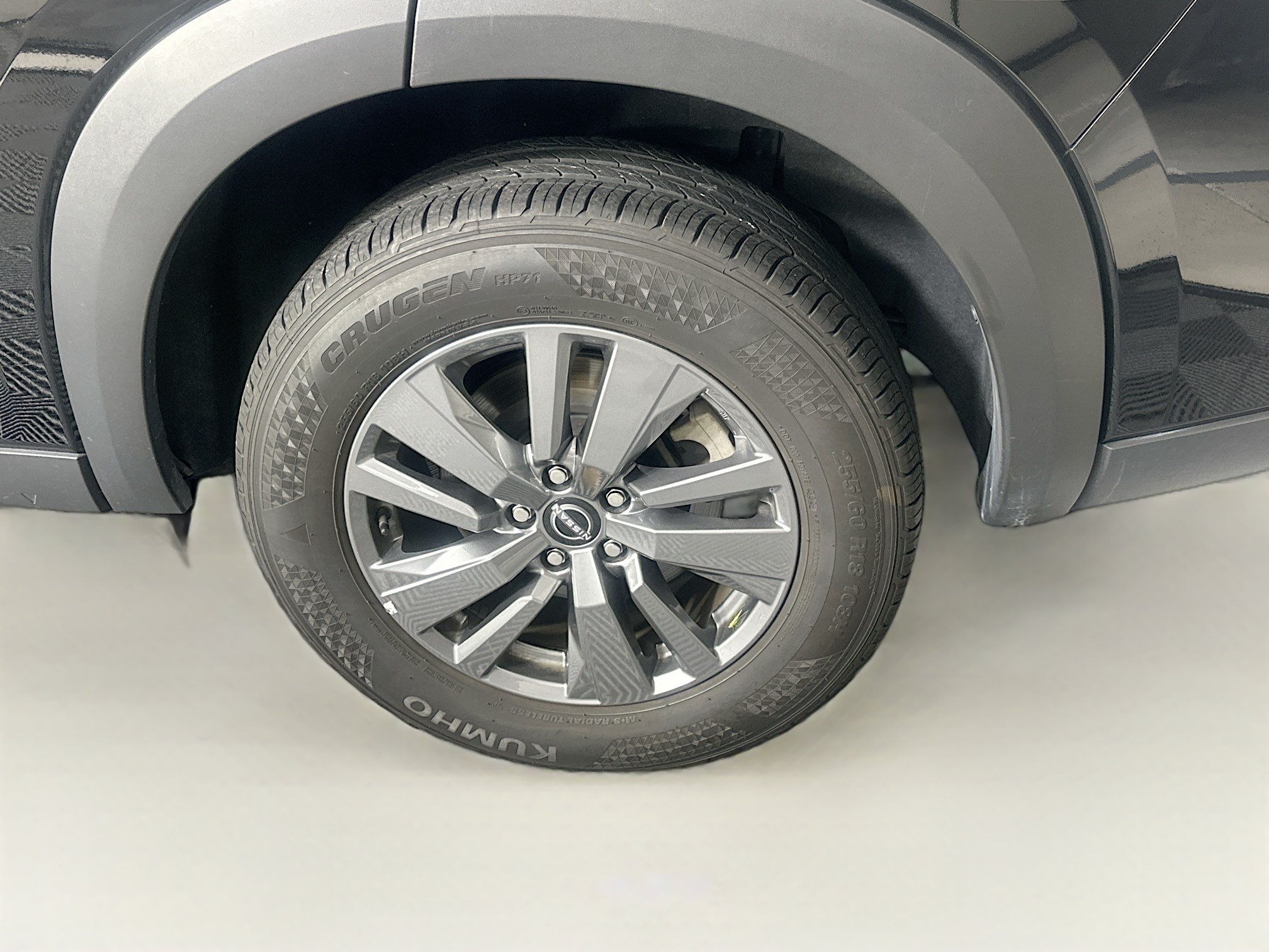 Used 2025 Nissan Pathfinder SV AWD/4WD image 11