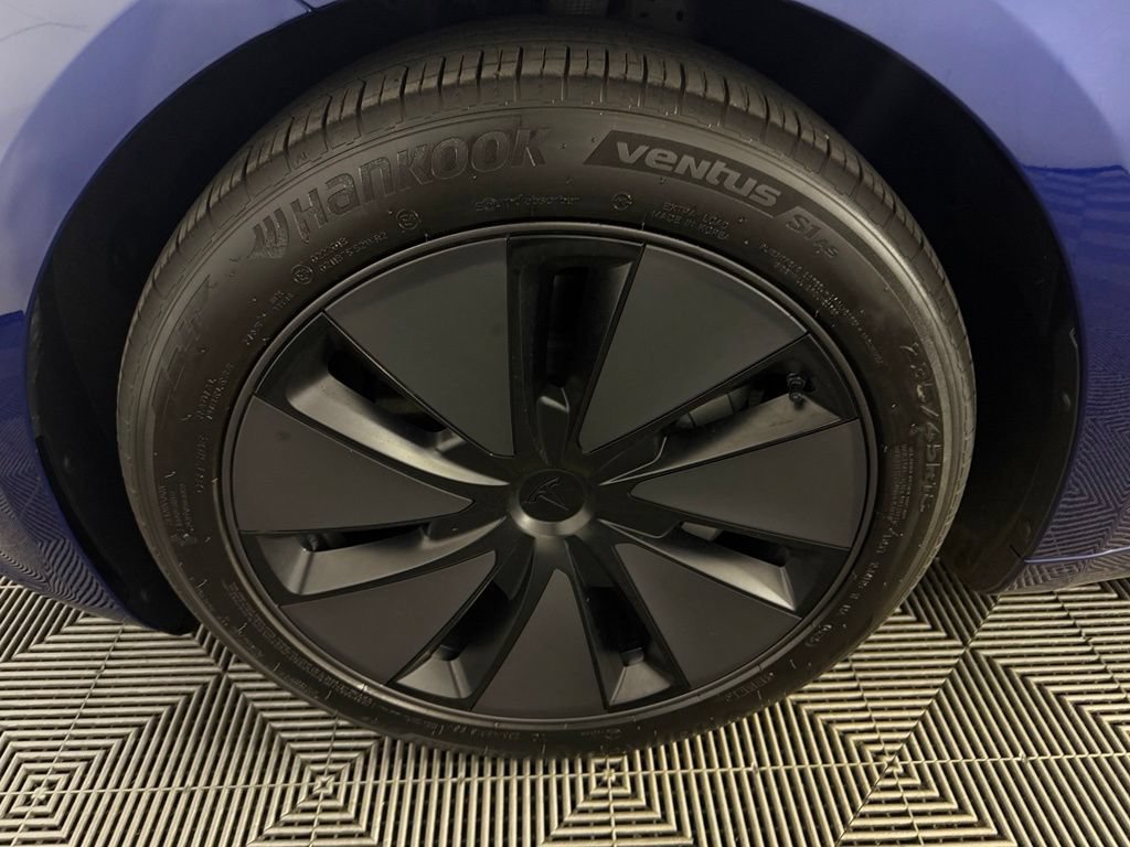 Used 2025 Tesla Model 3 Long Range AWD/4WD image 11