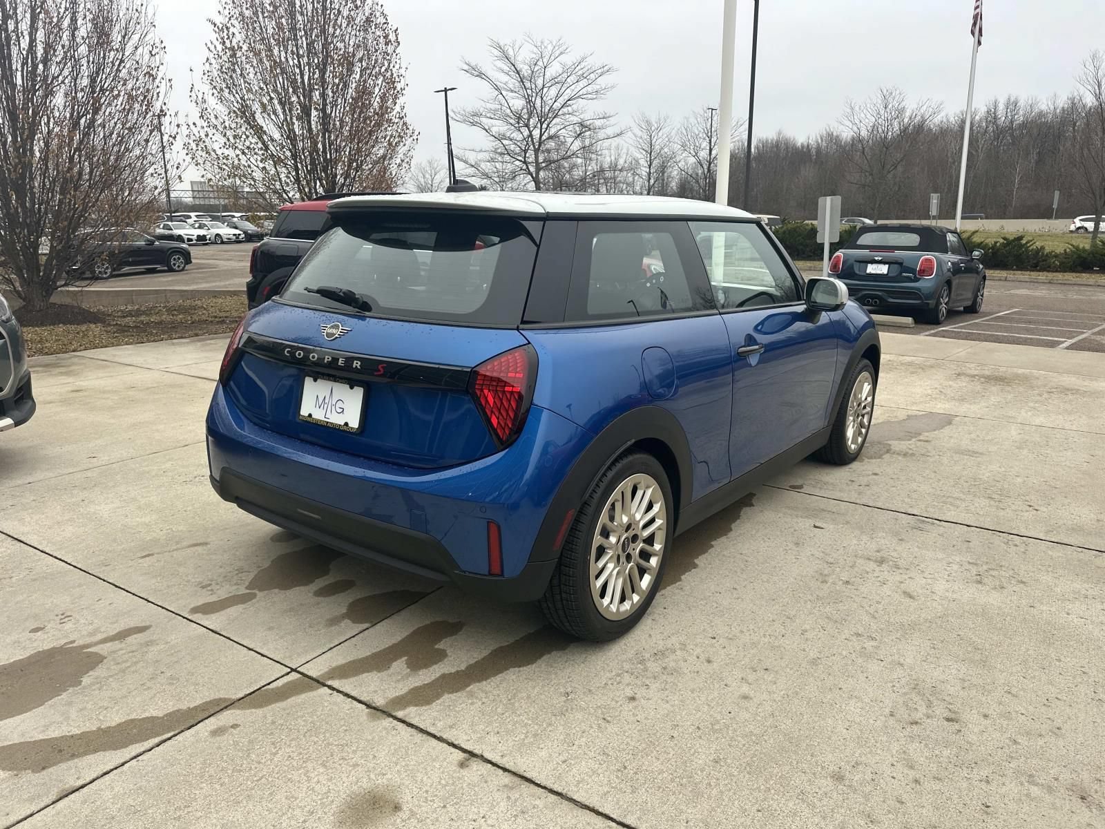 New 2026 MINI Cooper S FWD image 7