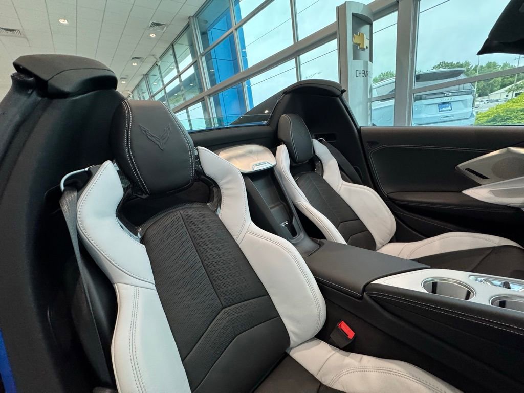 New 2026 Chevrolet Corvette Stingray Preferred Conv w/ 2LT image 19