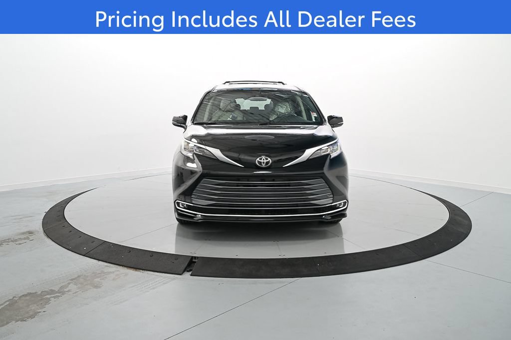 New 2026 Toyota Sienna Limited FWD image 2