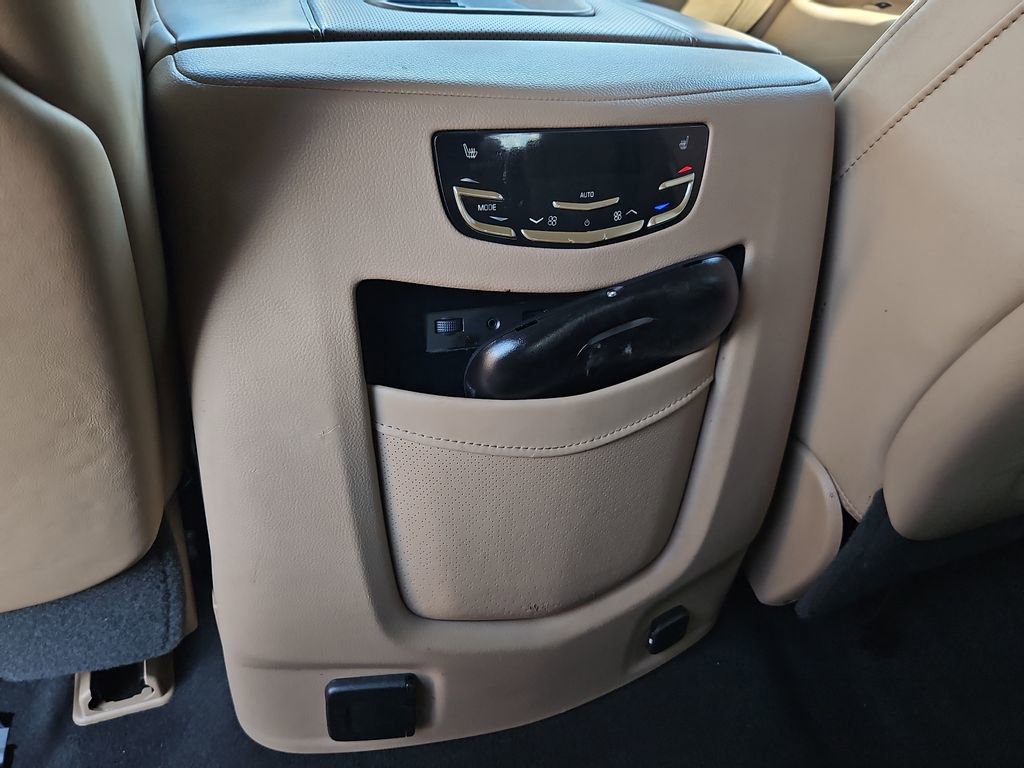 Used 2020 Cadillac Escalade Platinum AWD/4WD image 20