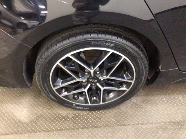 Used 2020 Kia Optima SE image 30