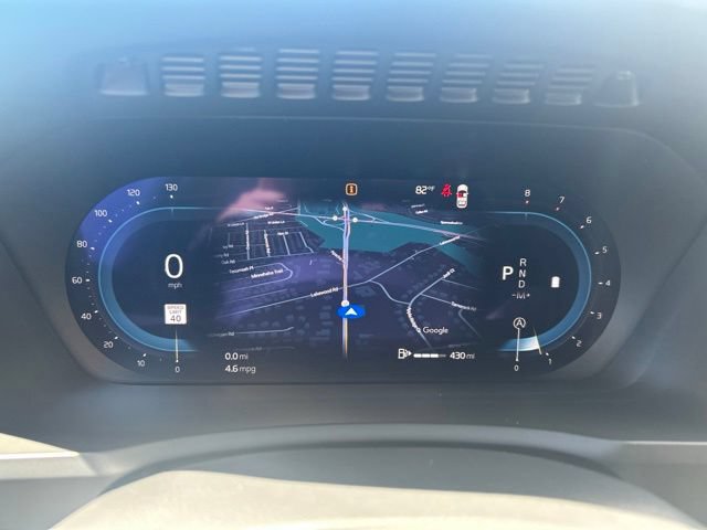 Certified 2025 Volvo XC90 B5 Plus AWD/4WD image 21