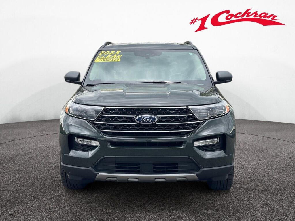 Used 2023 Ford Explorer XLT w/ Equipment Group 202A AWD/4WD image 35