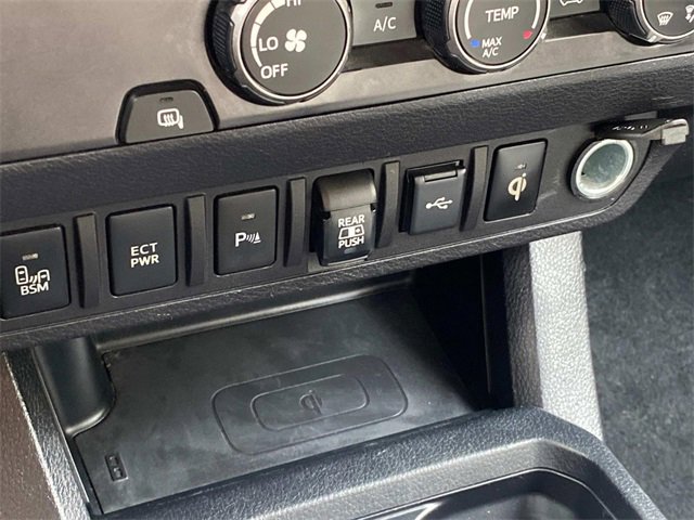 Used 2020 Toyota Tacoma TRD Off-Road w/ Technology Package image 26