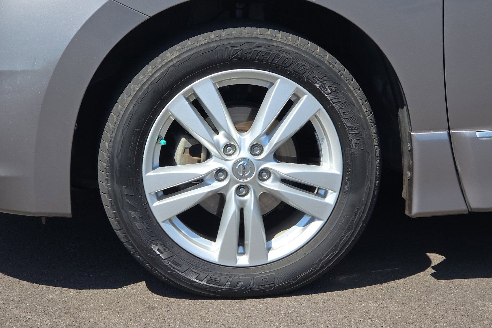Used 2012 Nissan Quest SL FWD image 27