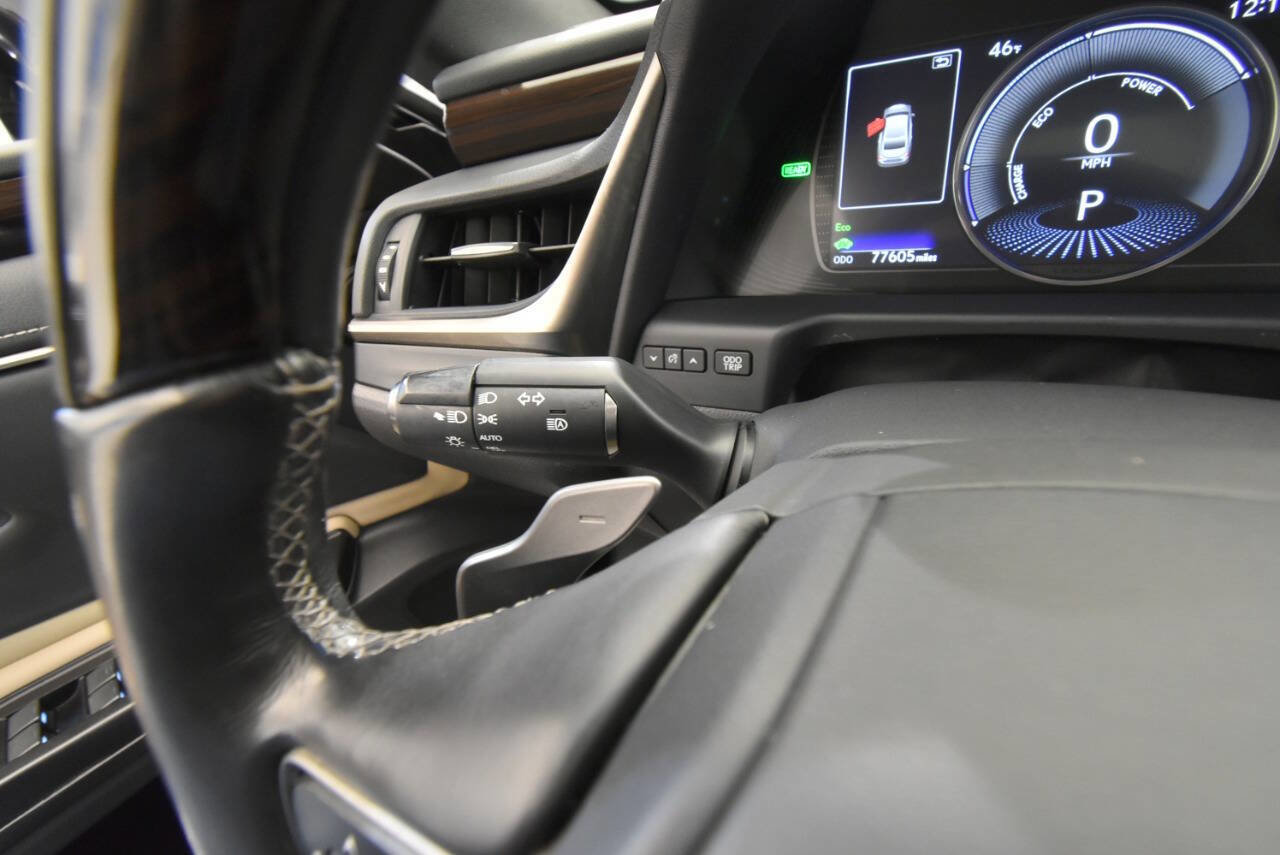 Used 2019 Lexus ES 300h w/ Premium Package image 37