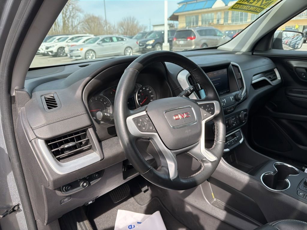 Used 2024 GMC Terrain SLT image 16