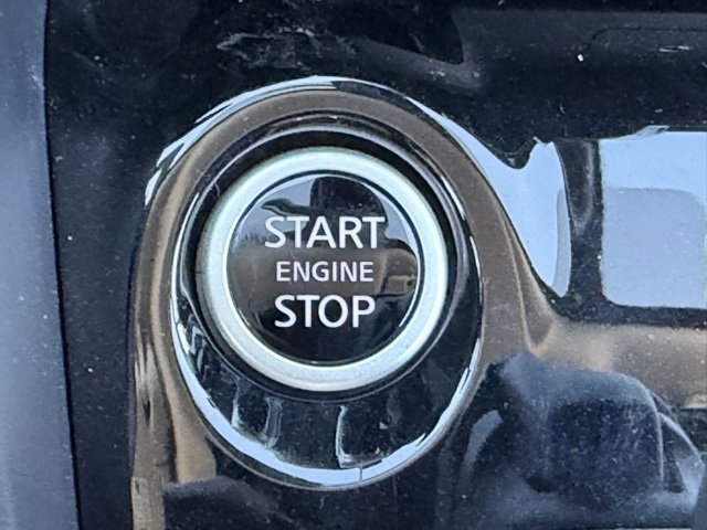 New 2025 Nissan Versa SV image 17