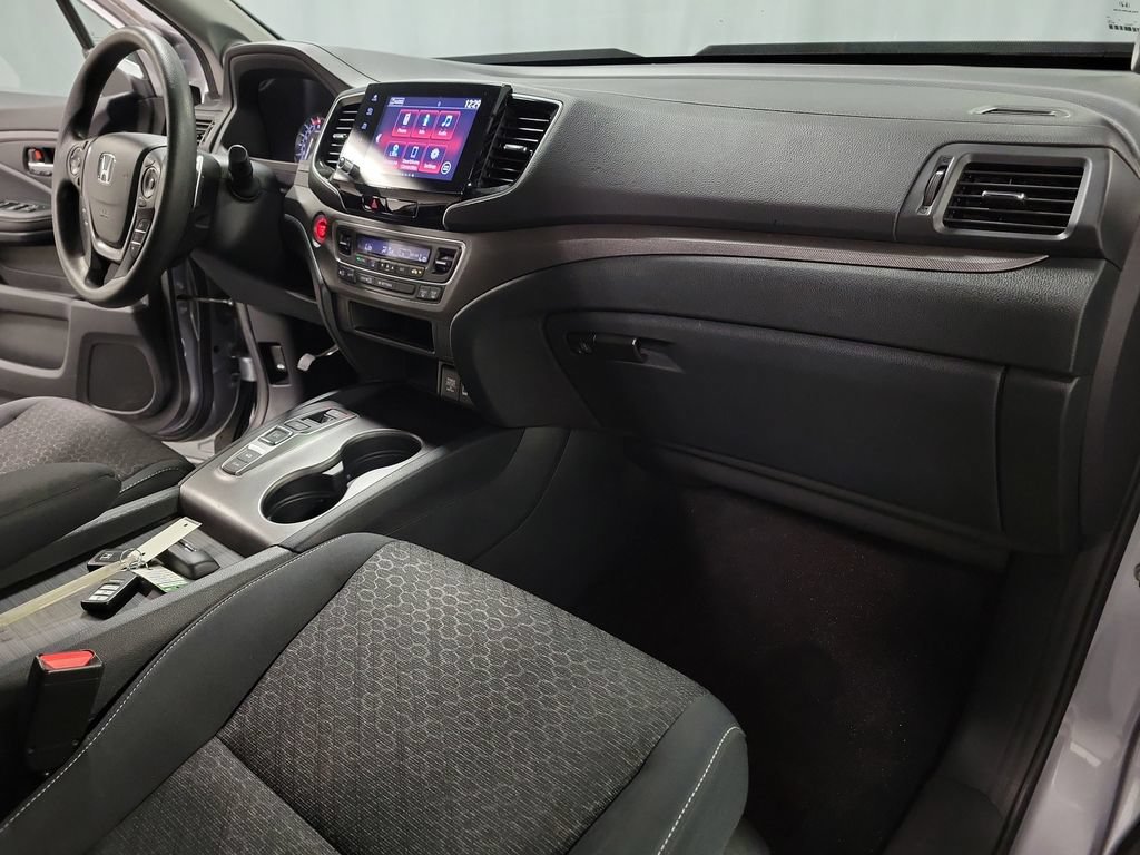 Used 2023 Honda Ridgeline Sport image 32