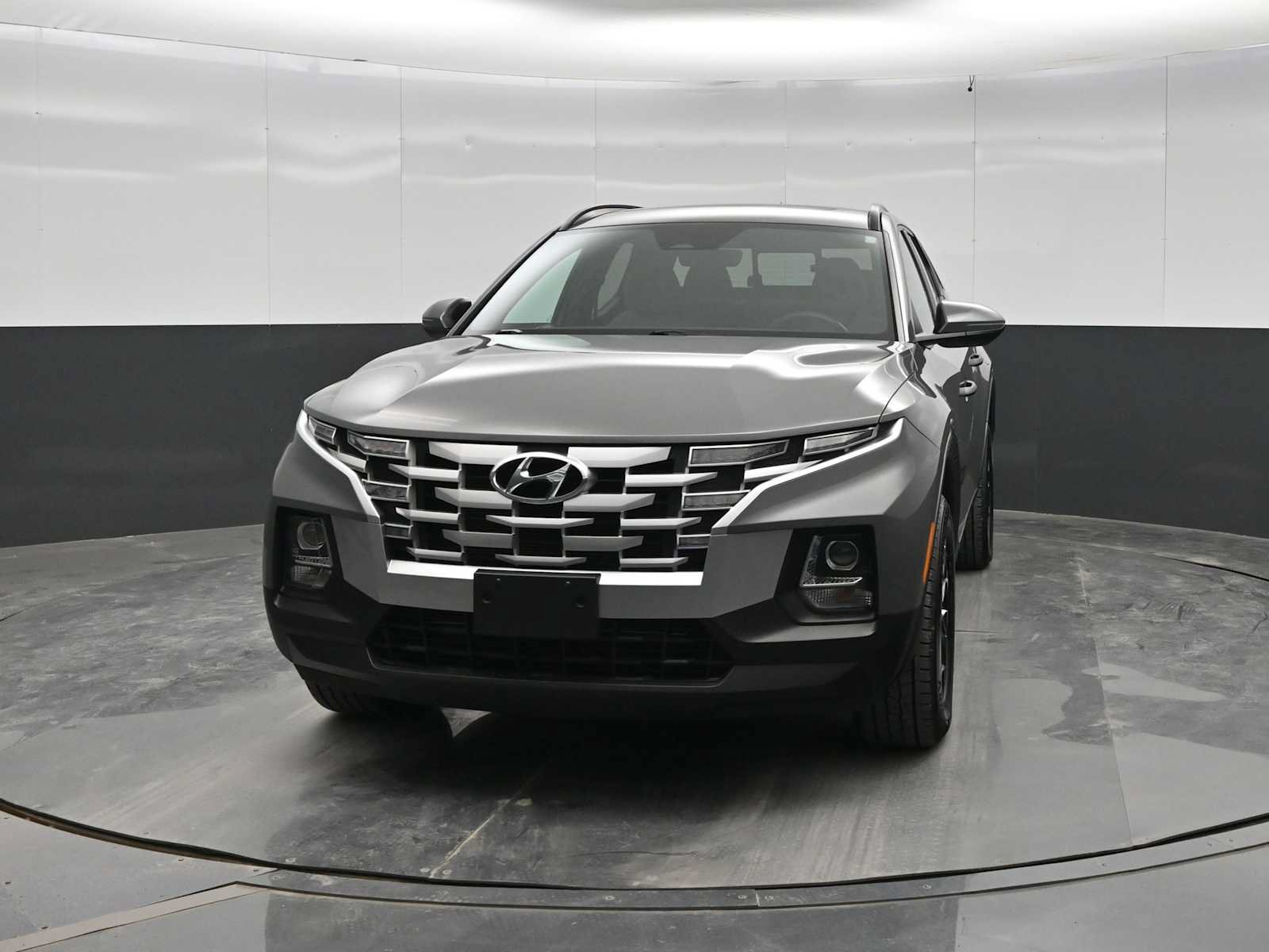 Used 2023 Hyundai Santa Cruz SEL w/ Activity Package AWD/4WD image 3