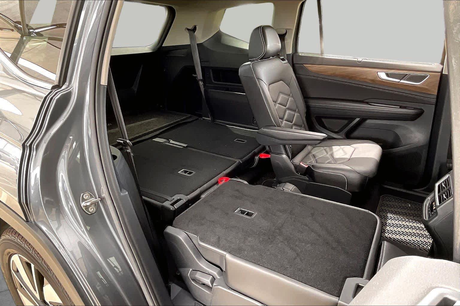 Used 2024 Volkswagen Atlas SE FWD image 20