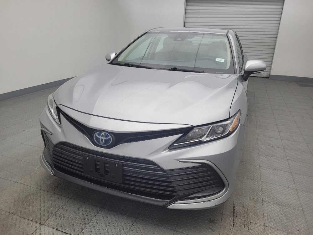 Used 2021 Toyota Camry LE image 15