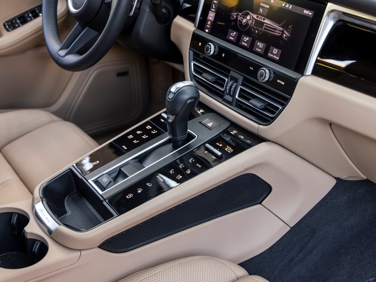 Certified 2026 Porsche Macan AWD/4WD image 63