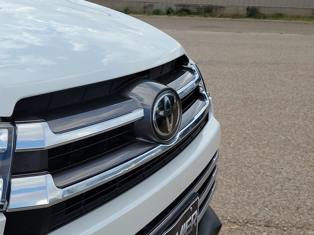 Used 2019 Toyota Highlander Limited FWD image 13