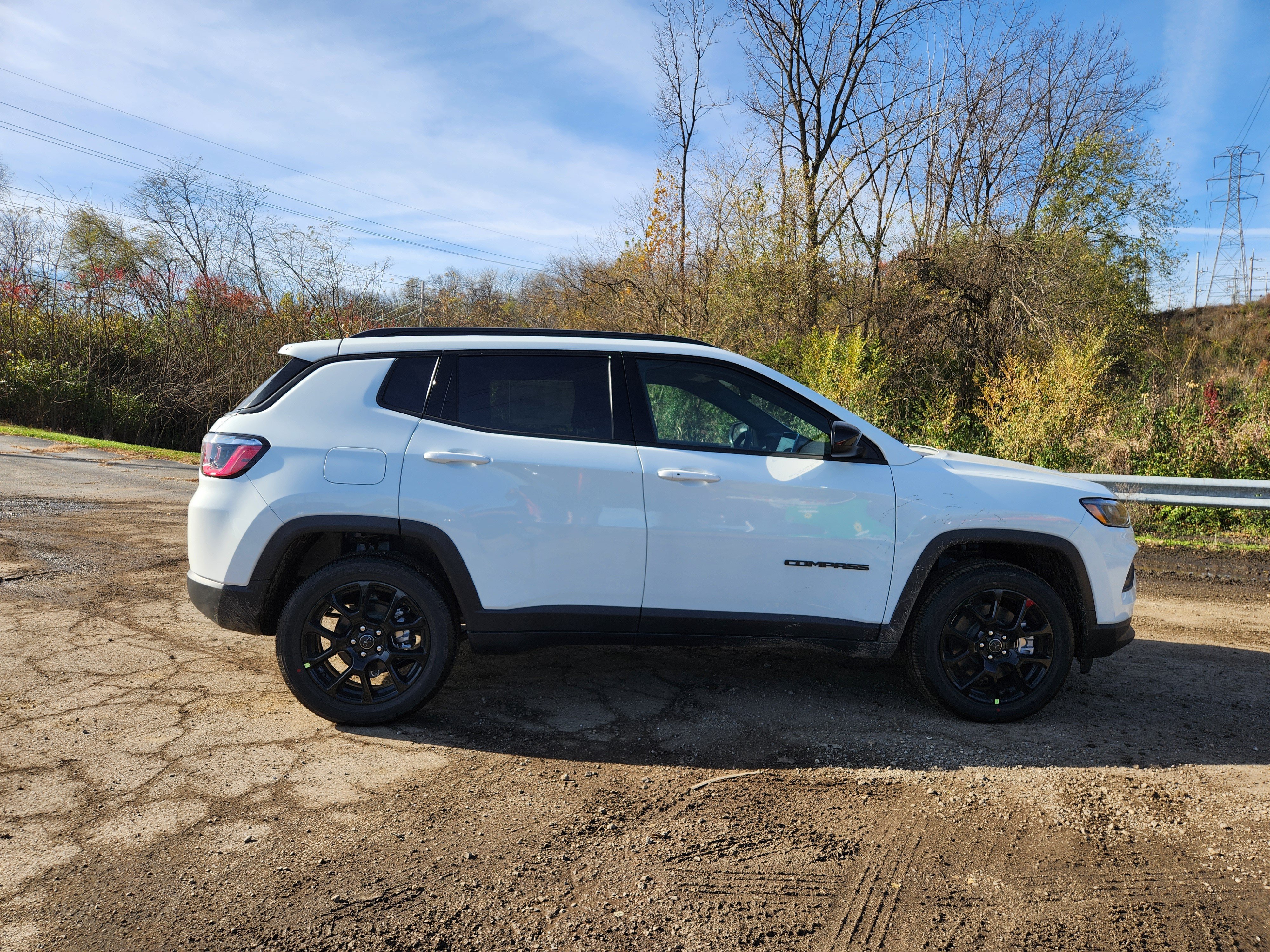 New 2026 Jeep Compass Latitude AWD/4WD image 16