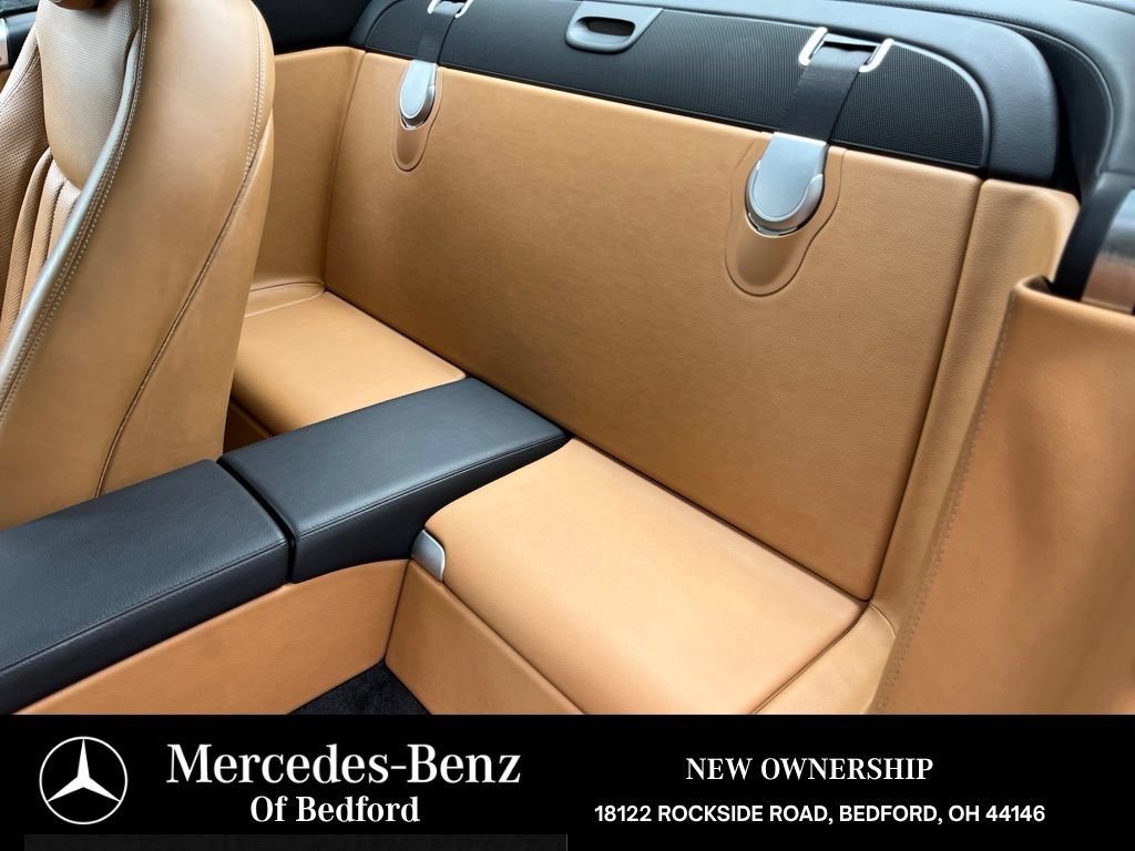 Used 2011 Mercedes-Benz SL 550 image 13