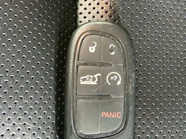 Used 2023 Jeep Cherokee Altitude Lux image 17