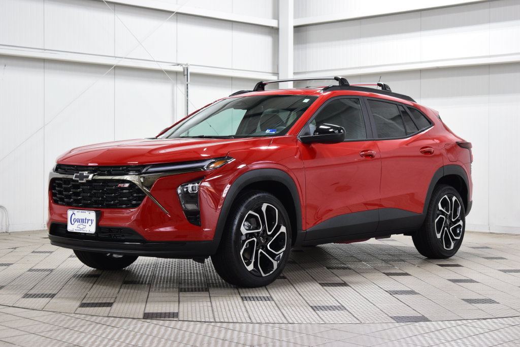 New 2026 Chevrolet Trax RS w/ Sunroof Package FWD image 3