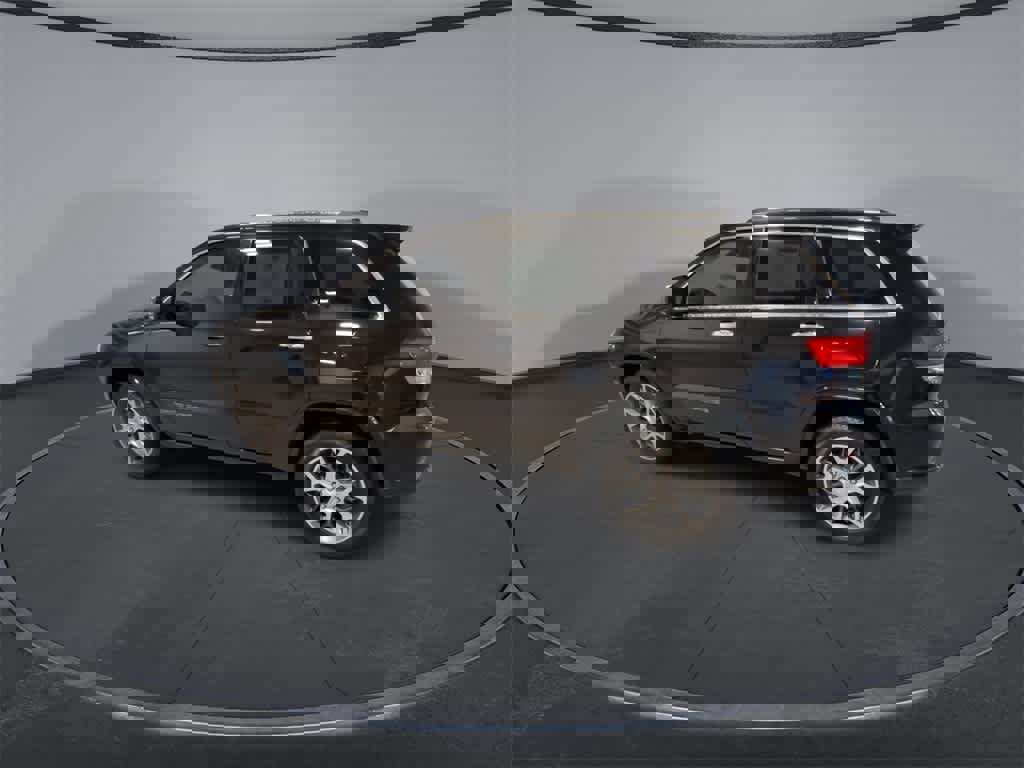 Used 2019 Jeep Grand Cherokee Overland image 6