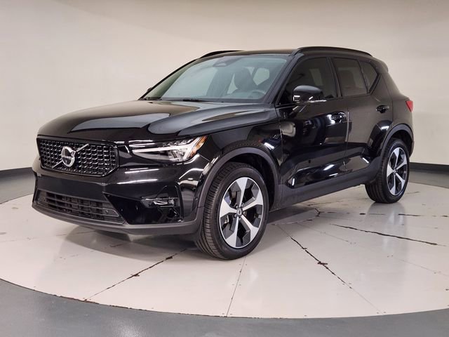 New 2026 Volvo XC40 B5 Plus