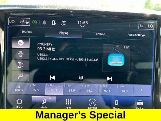 Used 2024 Chrysler Pacifica Touring-L FWD image 23