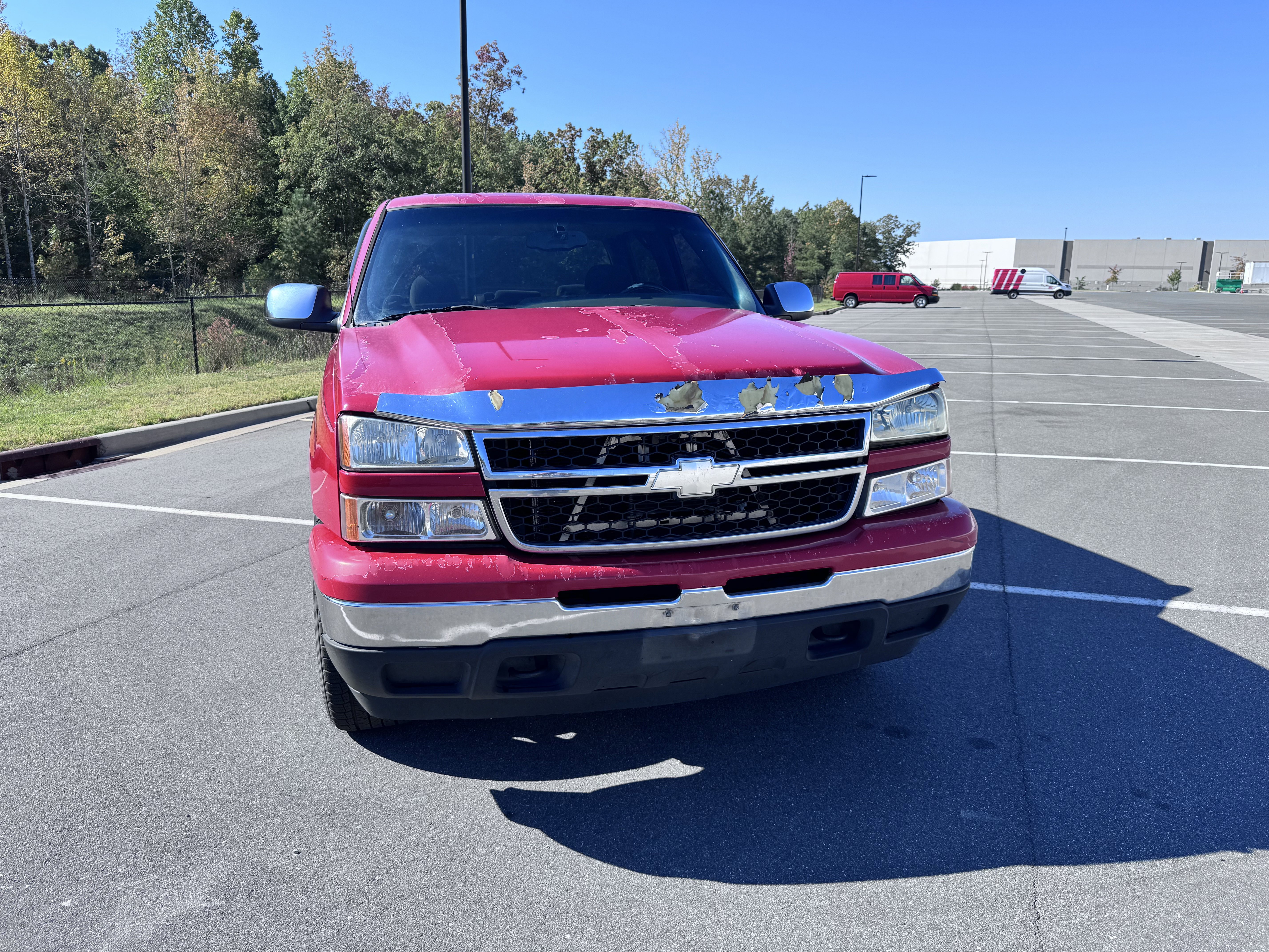 Used 2007 Chevrolet Silverado 1500 LS w/ Chrome Exterior Package AWD/4WD image 4
