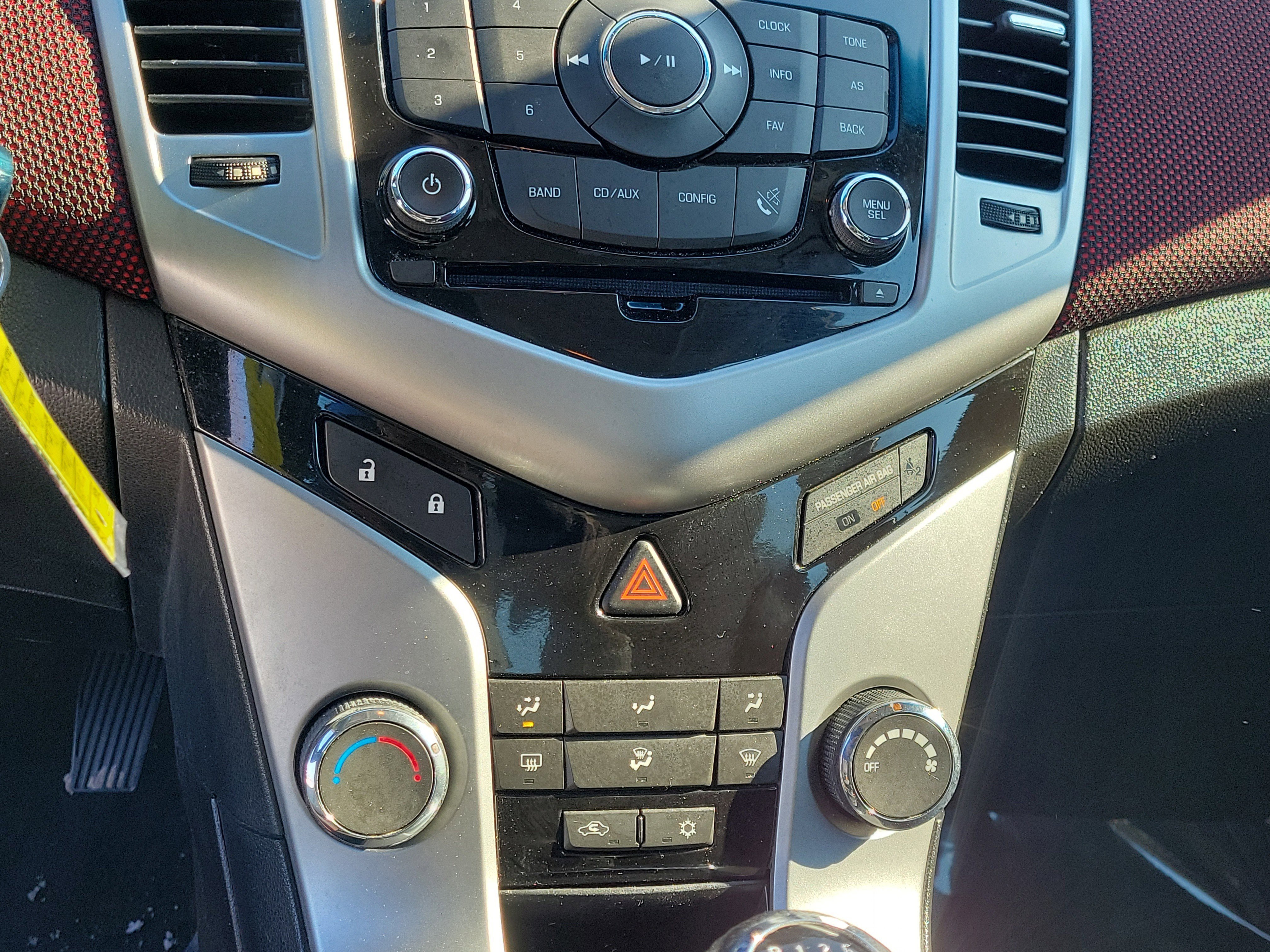 Used 2014 Chevrolet Cruze LT w/ All-Star Edition image 27