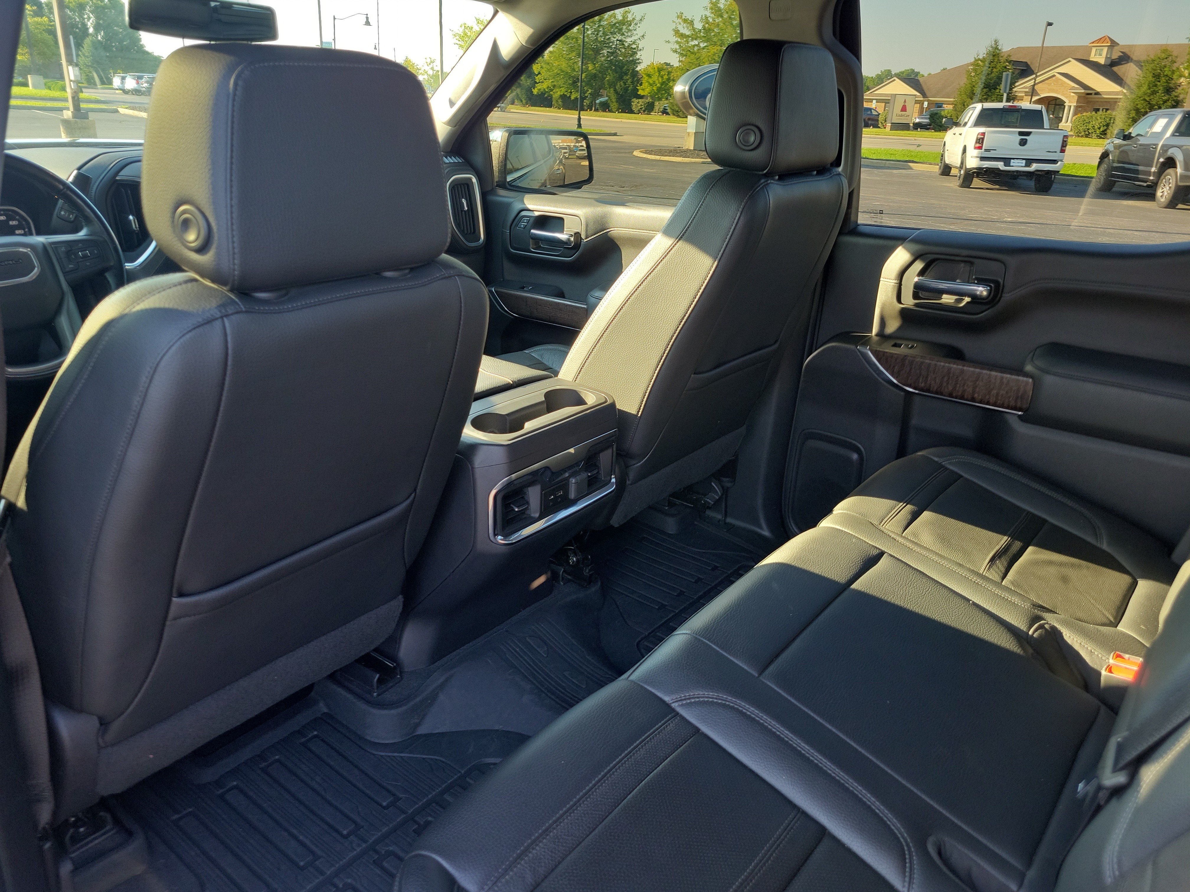 Used 2022 GMC Sierra 1500 Denali AWD/4WD image 12