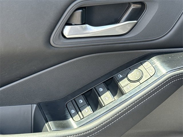 New 2026 Nissan Rogue SV image 9